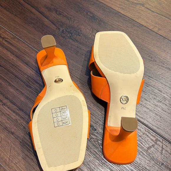 MICHAEL Michael Kors NWOT Orange Square Toe slip on Sandal. - Picture 8 of 8